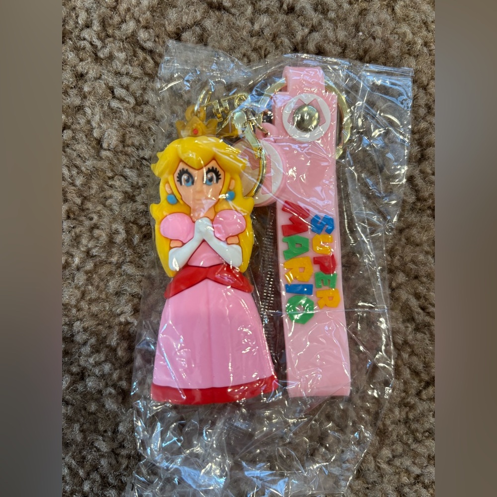 New Princess Peach Keychain